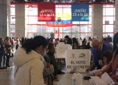 Votantes ecuatorianos en España.