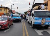 Las cartas victoriosas del correísmo en Guayas, Álvarez y Aguiñaga, realizaron una caravana.