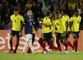 Yeltzin Erique, de la selección Sub-20 de Ecuador, refleja toda la desazón frente a la celebración de los jugadores de Colombia, quienes vencieron a la Mini-Tri en el último partido del Sudamericano por marcador de 1-0.