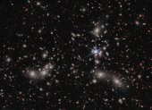 Los astrónomos estiman que 50.000 fuentes de luz en el infrarrojo cercano están representadas en esta imagen del telescopio espacial James Webb de la NASA, ESA y CSA.