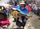 Eventos. El carnaval en la zona andina del Ecuador se caracteriza por desfiles culturales donde lanzan harina.