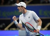 Andy Murray sigue en alza. Ahora fue con Zverev 7-6 2-6 7-5 .