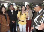 Pedidos. Viviana Veloz acudió junto con otros integrantes de la comisión a la Comandancia de la Policía y Ministerio del Interior.