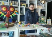 Colección. La máscara de Zelda, de la saga ‘The Legend of Zelda’, está valorada en 1.000 dólares. Es parte del museo de videojuegos de Fabián Proaño.