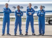 Tripulación. Los cuatro astronautas listos para iniciar la misión espacial.