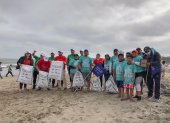 En 2022, el Colectivo Cabos, un Proyecto de Aplicación Profesional de la Universidad Casa Grande recuperó más de 2.300 kilos de basura marina