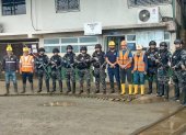Uniformados y equipo técnico de la Policía Nacional paticiparon del operativo antiminero.