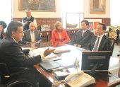 Cita. 15 de mayo de 2011, Lenín Moreno se reunió con la gente de Sinohydro y Conto Patiño (pelo canoso).