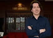 Christian Valencia, director del teatro San Gabriel.