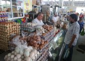 Operativo.- Las autoridades mantienen los controles en los mercados, para evitar el incremento del precio no justificado.