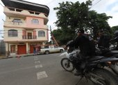 El inmueble donde inició el enfrentamiento entre organizaciones delictivas es custodiado por la Policía Nacional.
