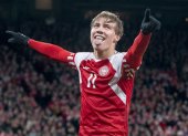 Copenhagen (Denmark), 23/03/2023.- Denmark"s Rasmus Hoejlund celebrates after scoring his second goal during the UEFA EURO 2024 qualification match between Denmark and Finland in Copenhagen, Denmark, 23 March 2023. (Abierto, Dinamarca, Finlandia, Copenhague) EFE/EPA/Liselotte Sabroe DENMARK OUT