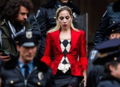 Laddy Gaga como Harley Quinn en el Joker.