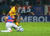 Barcelona perdió 2-1 ante Cerro Porteño, en el arranque de la Copa Libertadores.