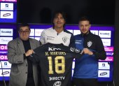Marcelo Moreno Martins recibió la camiseta con el número 18 durante su presentación oficial.
