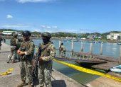 Despliegue. Efectivos de Fuerzas Armadas se desplegaron en vía aérea, terrestre y marítima para ubicar a los responsables del crimen en el Puerto de Esmeraldas.