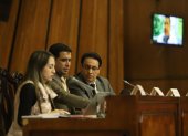 Presidencia. Solo Fernando Villavicencio y su equipo de trabajo llegaron el lunes a la sala de sesiones. Los demás se conectaron por pantalla.
