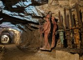 Fotografía del interior del El túnel, abierto por la antigua mina de Acosta que inició sus trabajos en 1727.
