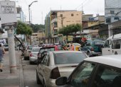 El estacionamiento a doble columna también está prohibido en el centro de la ciudad.

Agencia (ag-extra)
