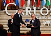 El secretario general de la ONU, António Guterres, recibe el Premio Europeo Carlos V. (Cáceres). EFE/J.J. Guillén