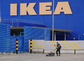 Empresa.- El edificio donde funciona la compañía Ikea.