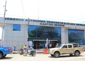 Institución. Exteriores de las instalaciones del Municipio de Muisne, ubicado en la provincia de Esmeraldas.
