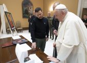El papa dice que  "con las armas no se obtendrá jamás la seguridad y la estabilidad".