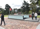 Estaciones. Hubo paradas del metro donde se colocó bandas de peligro para evitar el acceso a los usuarios. Algunos desconocían de la suspensión que rige desde la semana pasada.