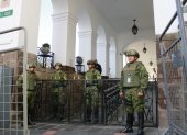 Los alrededores del Palacio de Carondelet permanecen custodiados por militares