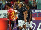 Patrick Mercado celebra tras marcar el segundo gol de los rayados.
