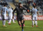 El zagueero Facundo Rodríguez marcó el tanto de los albos en Chile.