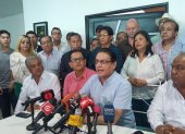 Integrantes de las agrupaciones políticas acompañaron al exlegislador Fernando Villavicencio en la ciudad de Guayaquil
