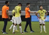 Tommy Chamba (d) de Ecuador reacciona al final de un partido de los octavos de final de la Copa Mundial de Fútbol sub-20 entre Ecuador y Corea del Sur en el estadio Único de Ciudades en Santiago del Estero (Argentina).