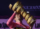 Roglic tras ganar el Giro 2023. No regresará sino hasta la Vuelta a España.