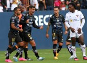 Los rayados ganaron la primera etapa de la LigaPro. Los albos, pese a la gran inversión, no fueron protagonistas.