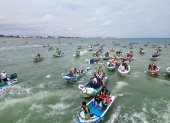 Romería. Decenas de pescadores recorrieron el mar con san Pedro.