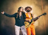 Jesse & Joy.