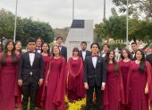 Los integrantes del coro de la Universidad Católica Santiago de Guayaquil.
