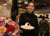 Pastelería. Nicole Robalino, máster, muestra su versión del dulce de tres leches que ofrece en el local Nicole Pastry Arts.