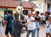 El baile y la música no paran en Las Peñas por las fiestas julianas