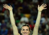 Yelena Isinbáyeva, doble campeona olímpica de salto con pértiga, está ahora en medio de la polémica.