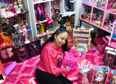 Xiomara Silva tiene más de 30 años coleccionando muñecas Barbie.