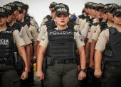 Dotación. Actualmente los policías son quienes costean sus propios chalecos antibalas. Este es uno de los factores por los que no existe uniformidad en su vestimenta.