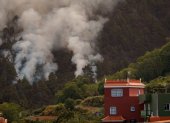 - Vista del barrio de Pinolere, en el municipio de La Orotava, que ha sido evacuado a consecuencia de la cercanía del incendio forestal que afecta a varios municipios de la isla de Tenerife