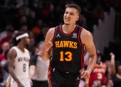 El serbio Bogdan Bogdanovic, de 31 años, juega en los Hawks de Atlanta.