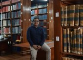 Es doctor en Historia de los Andes por la Facultad Latinoamericana de Ciencias Sociales (Flacso). Se ha desempeñado como investigador y docente universitario. Ha laborado en el Ministerio de Cultura y Patrimonio, el Museo Nacional del Ecuador y el Municipio de Tulcán. Es el nuevo cronista de la Ciudad de Quito.