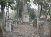 Pistas. El cementerio hebreo del Lido, construido en el siglo XIV, abre sus puertas para mostrar sus secretos.