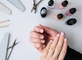 Si estás en apuro, te ayudamos con algunas ideas para tus uñitas.