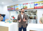 Julián Quintero, gerente de Burger King en Ecuador, en uno de los locales de Guayaquil.