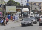 Ruralidad. La vía principal que atraviesa el recinto El Piedrero, lugar que está en medio de Guayas y Cañar.